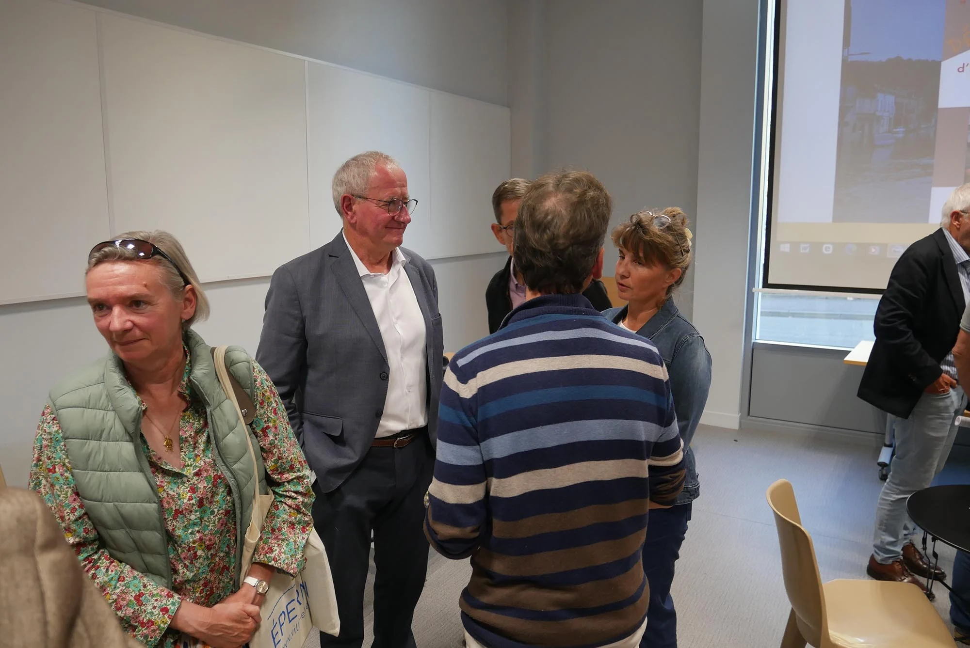 Discussion après débat
